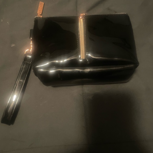 Like New make up bag or clutch - Picture 4 of 4